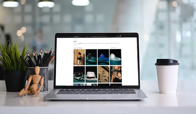 Монитор със сайт за аксесоари, на който се виждат перлени аксесоари - Професионална уеб разработка за бизнес нужди и дигитални проекти - УебКома ООД