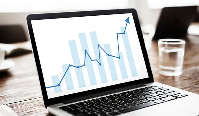 Монитор с диаграма изобразяваща покачване - Професионална уеб разработка за бизнес нужди и дигитални проекти - УебКома ООД